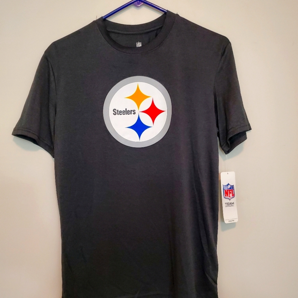 Youth/Boys Large Steelers Shirt. New With Tag!